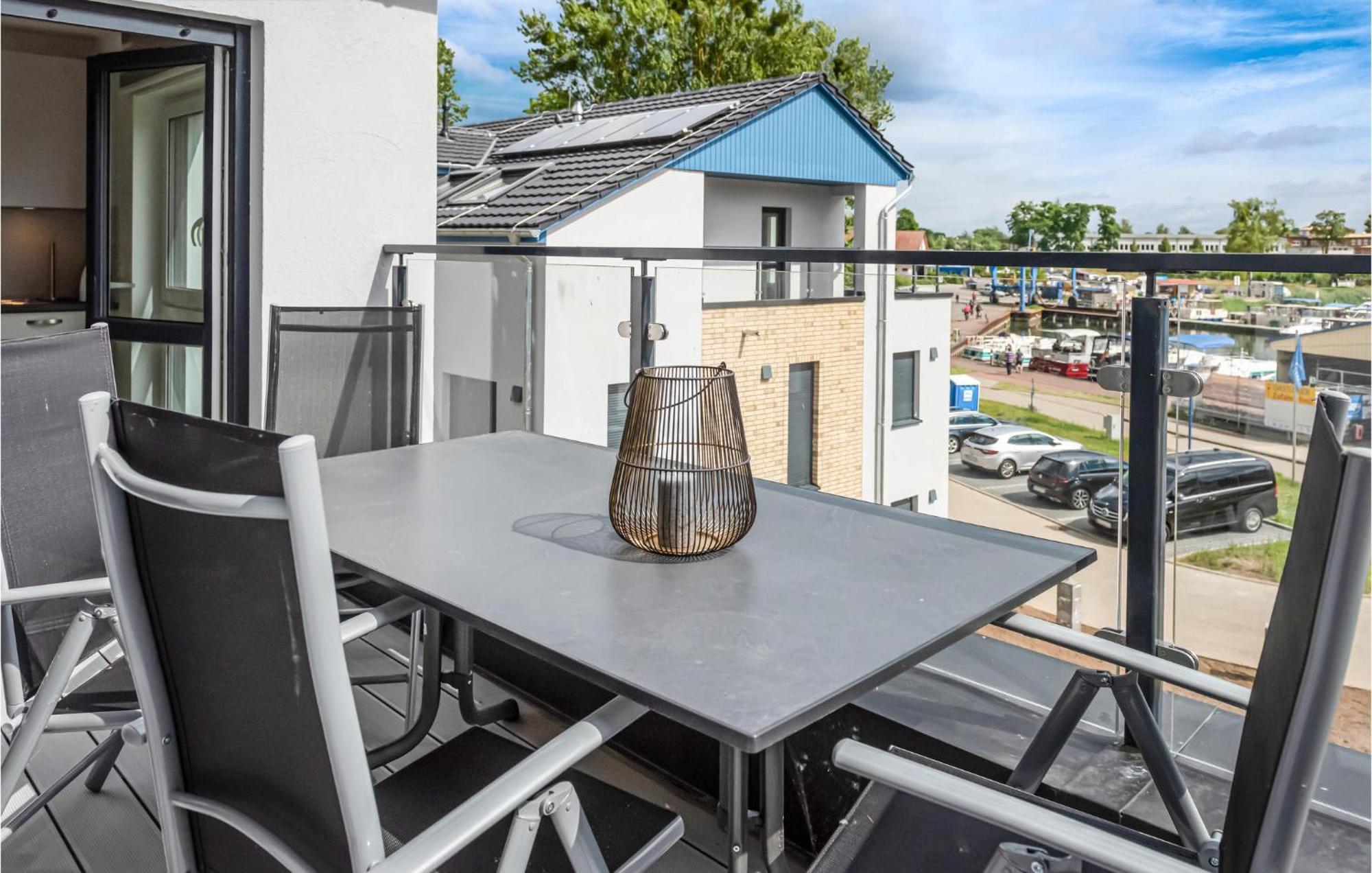 Amazing Apartment In Rechlin With Kitchen Dış mekan fotoğraf
